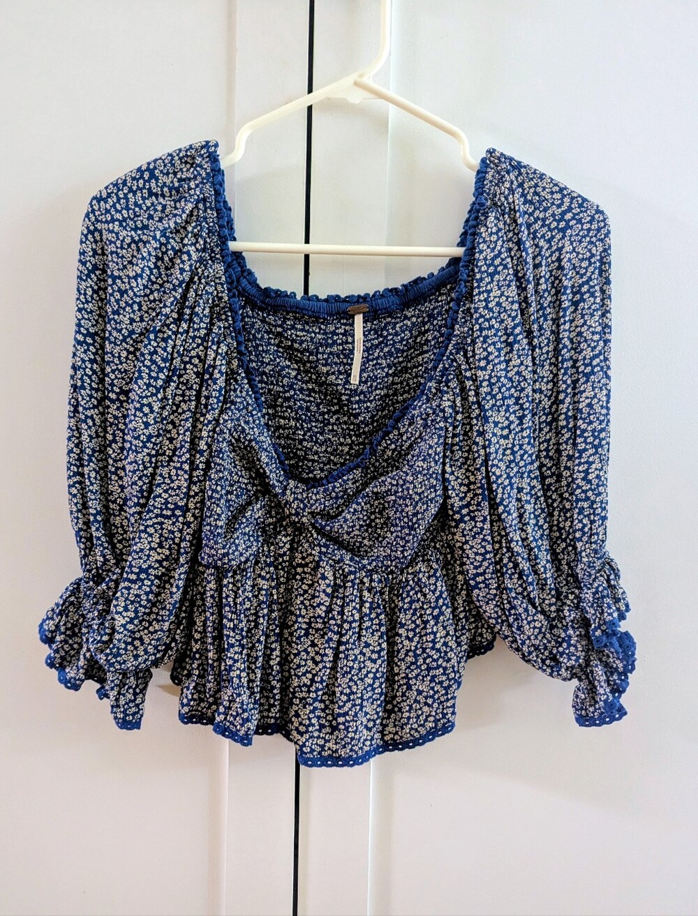 Free People XS Blue Floral Dainty Peasant Crop Top